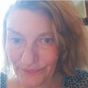 Bilingue anglais, ayant une expérience de l'enseignement collectif au collège, je donne des cours de soutien à des jeunes de la primaire au lycée